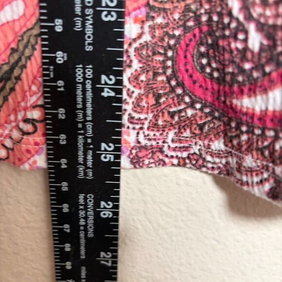 Fresh Blouse Women's Large V-Neck Paisley Short Sleeve Colorful Top Shirt - Picture 5 of 7